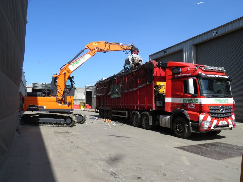 New Doosan Excavators at EIS Waste Services